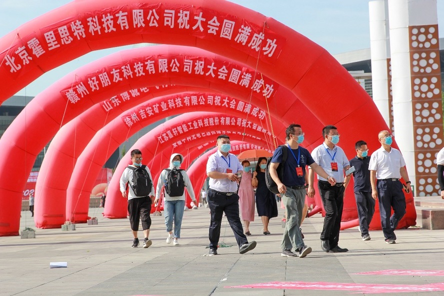 展會(huì)嘉賓入場(chǎng).jpg 展會(huì)嘉賓入場(chǎng).jpg